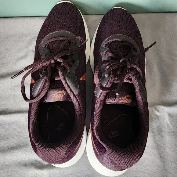 Nike Tanjun Womens 11 Purple Rose Metallic Fitness Sneakers - Picture 7 of 8